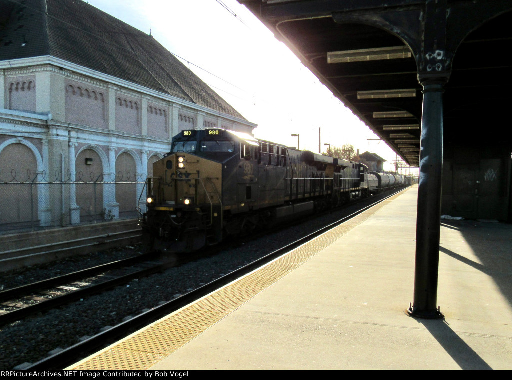 CSX 980 and 775